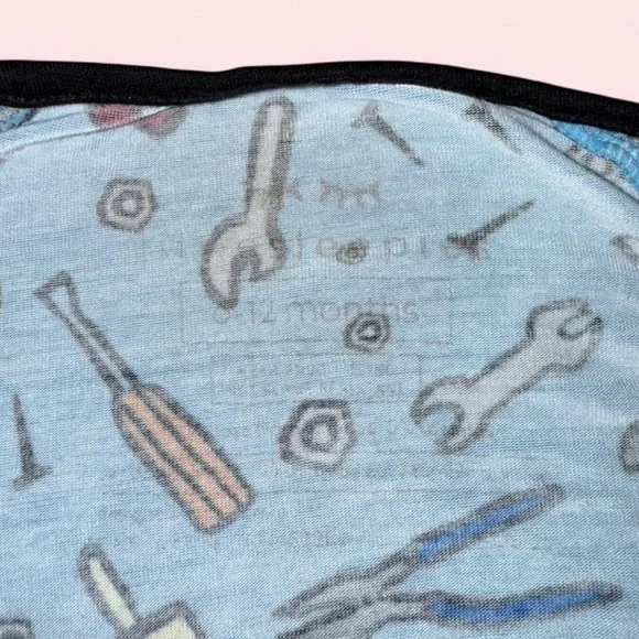 Boys little sleepies onesie - Picture 3 of 3